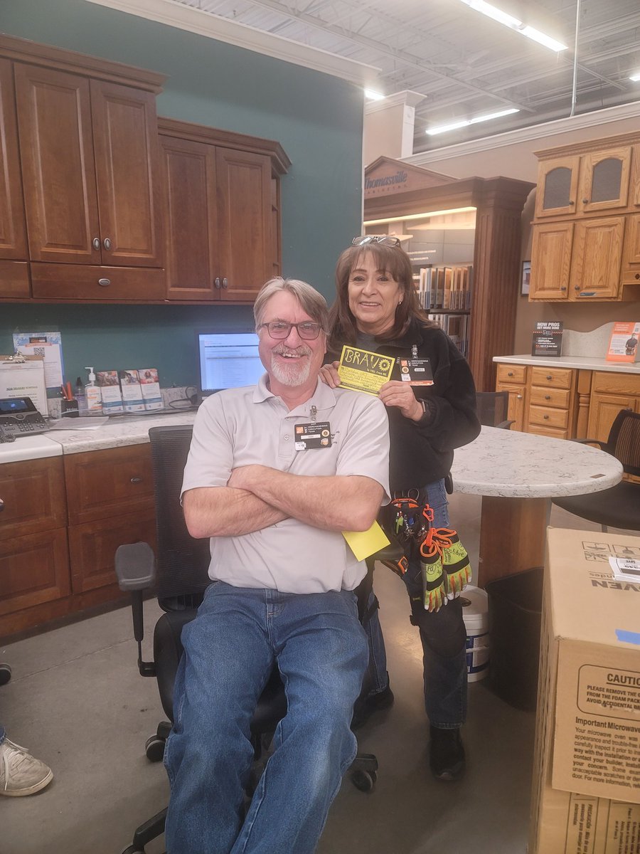 Laura Morales tweet media