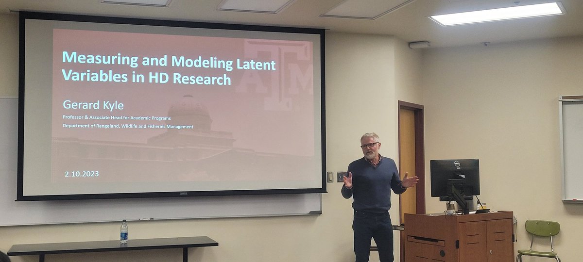 Txstbiology's tweet photo. Great Department of Biology seminar by Dr Gerard Kyle. We learn about modeling strategies used to advance human dimensions research and environmental regulation. https://t.co/kXF8vUtmJ5