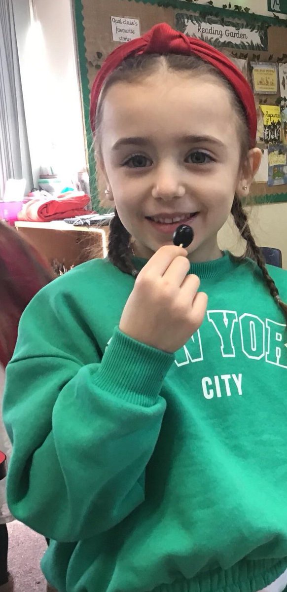 Today, Year 1 visited Italy. They had an incredibly busy day! Amongst their learning, they made pizzas and learnt some Italian! #ConfidentIndividuals #P2W