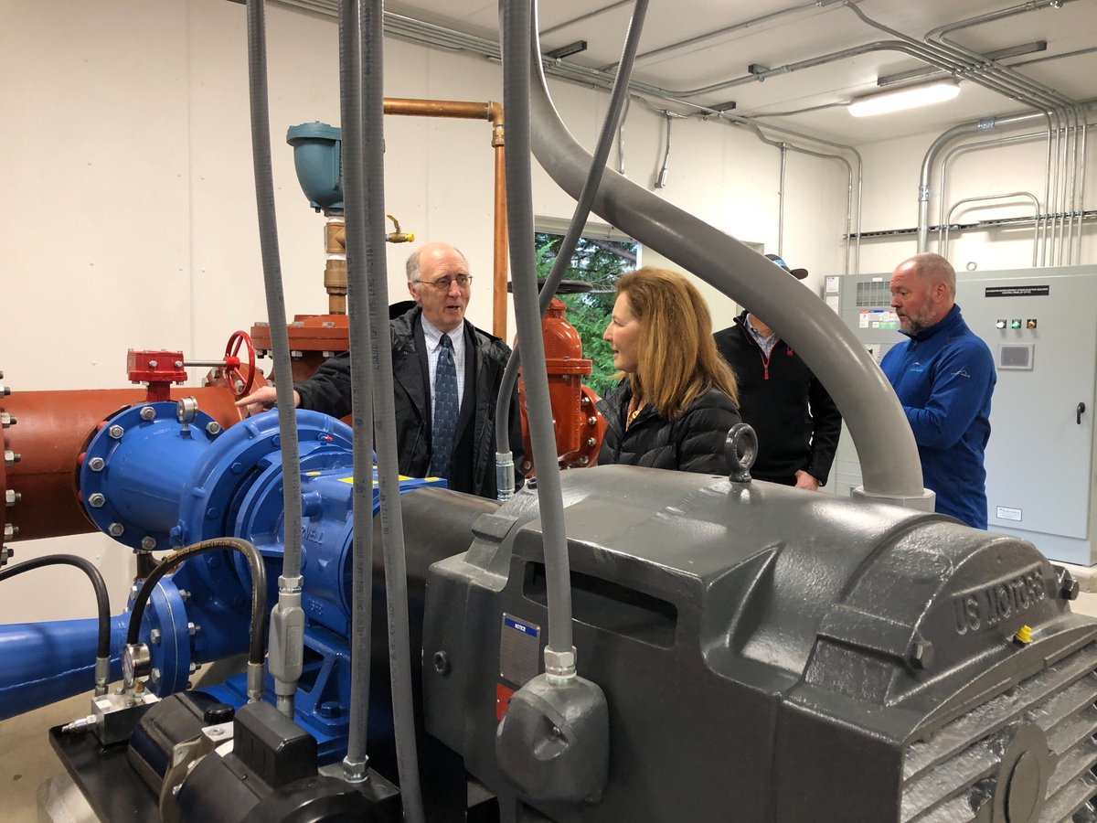 RepKimSchrier's tweet photo. Today I met with board members and staff of the Covington Water District to talk about their infrastructure needs and recent energy resilience investment. I enjoyed learning about the new turbine generator that will help power facility needs &amp; a growing electric vehicle fleet. https://t.co/ravqgs48my