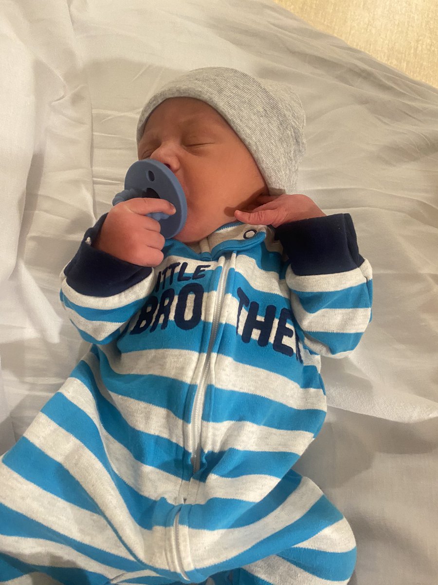 J_Blackmond's tweet photo. The newest member of the Blackmond Fam 💙😍 https://t.co/yojCxKLSbM