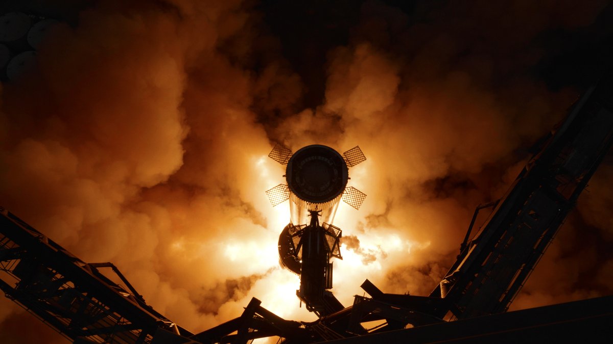 Super Heavy Booster 7 completed a full duration static fire test of 31 Raptor engines, producing 7.9 million lbf of thrust (~3,600 metric tons) – less than half of the booster’s capability