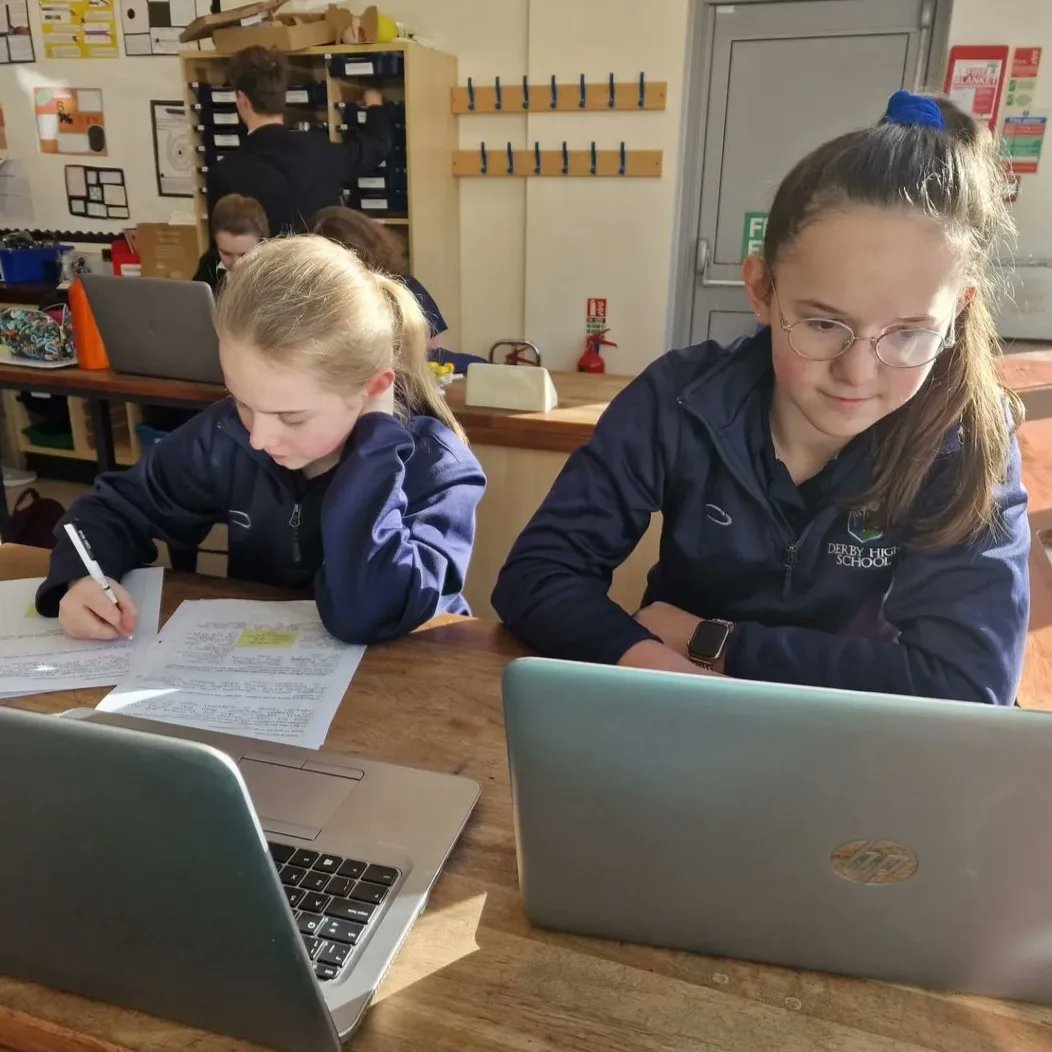 DerbyHighSTEM's tweet photo. Mrs. Swallow and the Y8s have been working very hard on their Bonze CREST Awards. What great scientists they are @CRESTAwards @DerbyHighSchool https://t.co/1dIMhXY4Hj