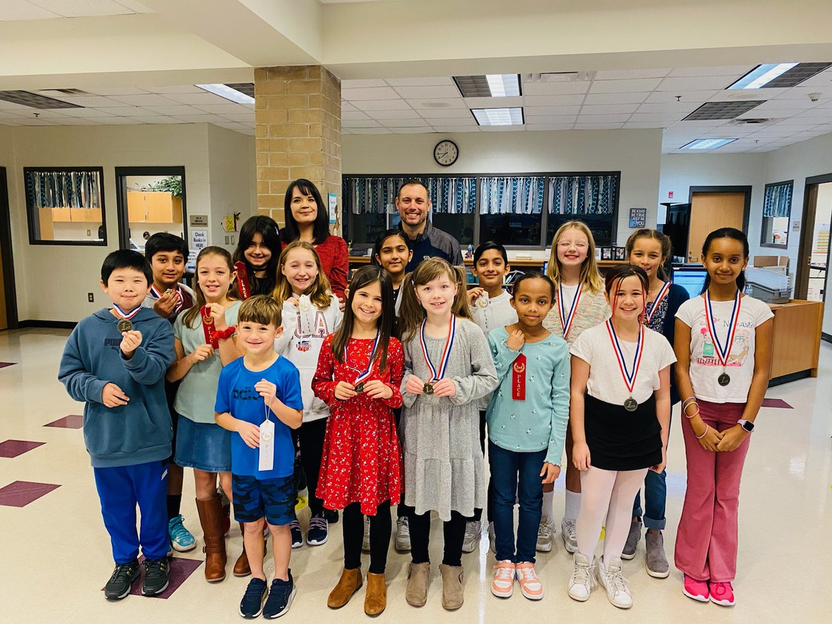 LevelUpTechLab's tweet image. One of my goals when I accepted the Technology position in my school this year was to get at least 1 student to the @GASTC state technology fair. I got 8 students and had 9 teams place.
I am beyond proud of these Eagles!
@CherokeeSchools #togetherwesoar #levelupyourlearning 🎉