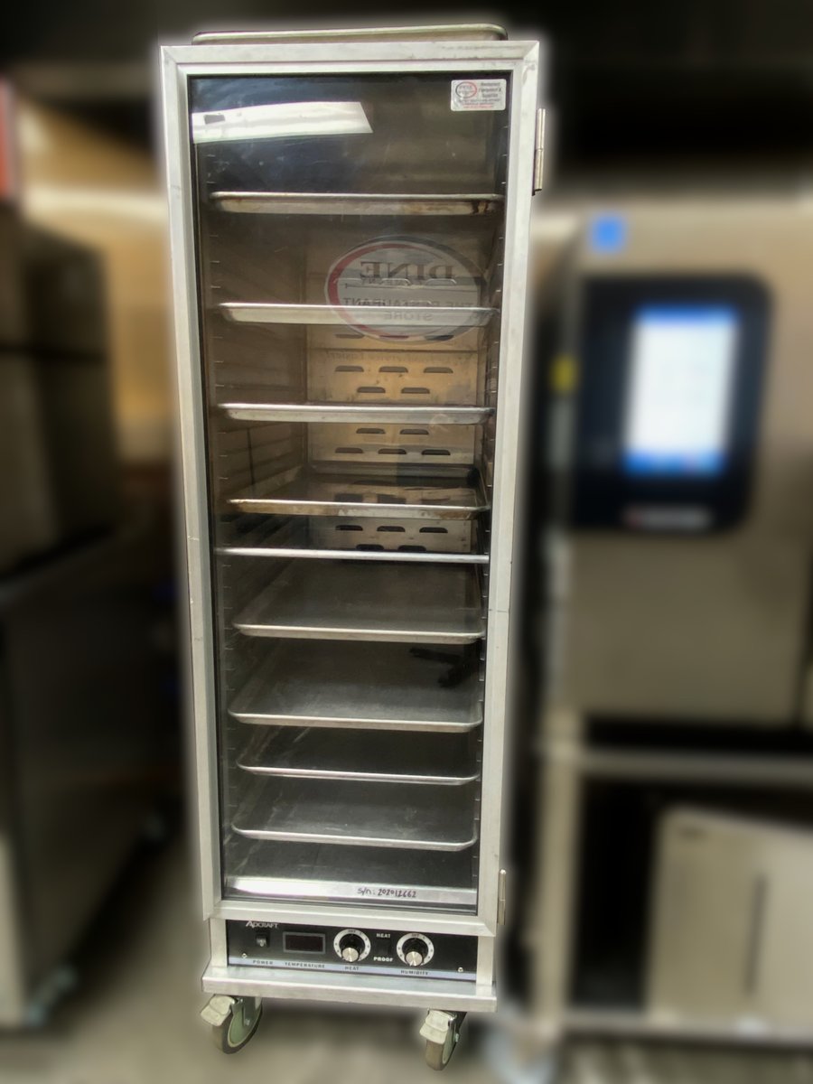 DineCompany's tweet photo. Are you expecting a busy Valentine's Day weekend? We've got you covered with holding cabinet rentals! Learn more at https://t.co/jTEMLbbXoK https://t.co/vurwuMHsFv