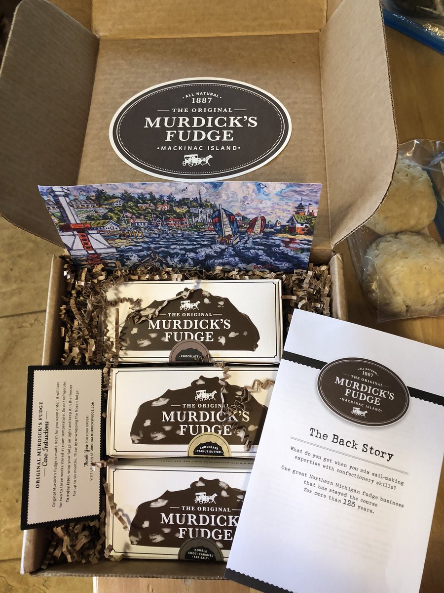 tmconway_1's tweet photo. Early Valentines gift from hubby. Yummm. I haven't had Mackinac Island, MI fudge since was a teen. ❤️🥰
#ValentinesDay #fudge #murdicksfudge https://t.co/o7izlDJrGV