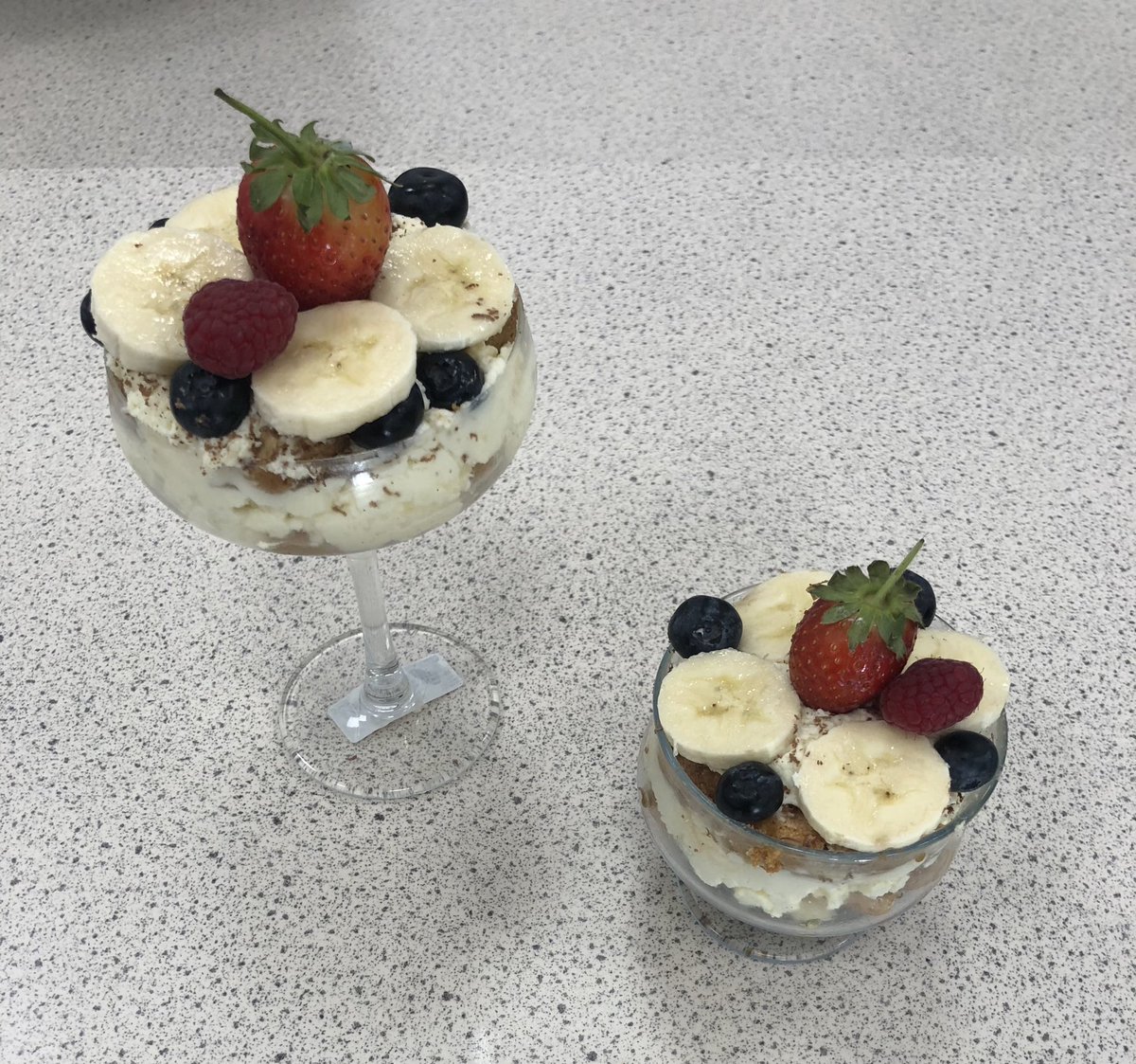 RcsFood's tweet photo. Single lesson trial, cheesecakes, tiramisu and macaroni cheese 👏 https://t.co/cyiEgqzbrw