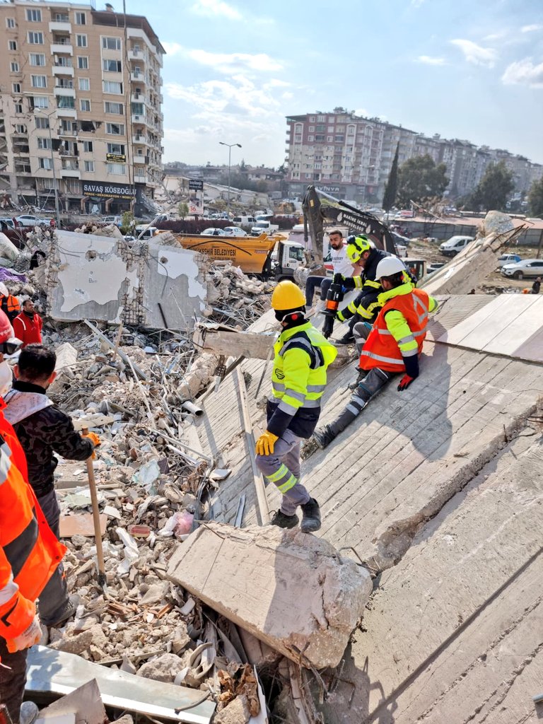 Chriseldalewis's tweet photo. #TurkeySyriaEarthquake https://t.co/xzwMWHA1NR