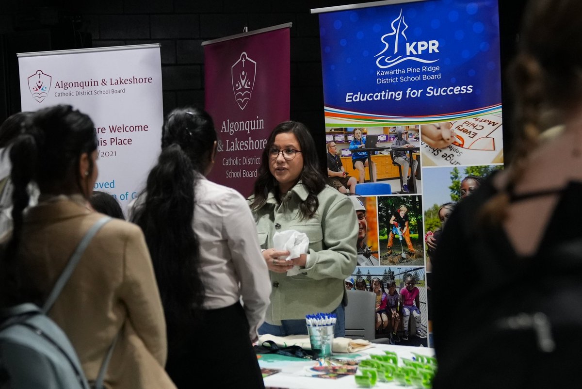 Loyalist College tweet media