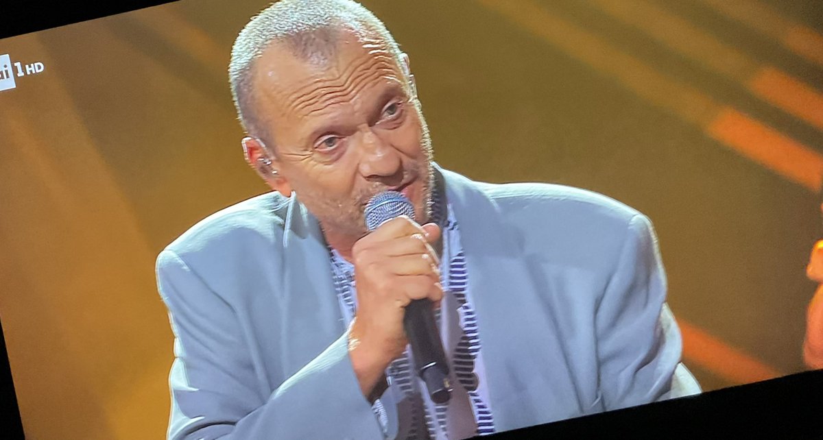 TafuniMina's tweet image. Al suo prossimo concerto sarò in prima fila 🔝🤩🎶
#BiagioAntonacci #Sanremo2023