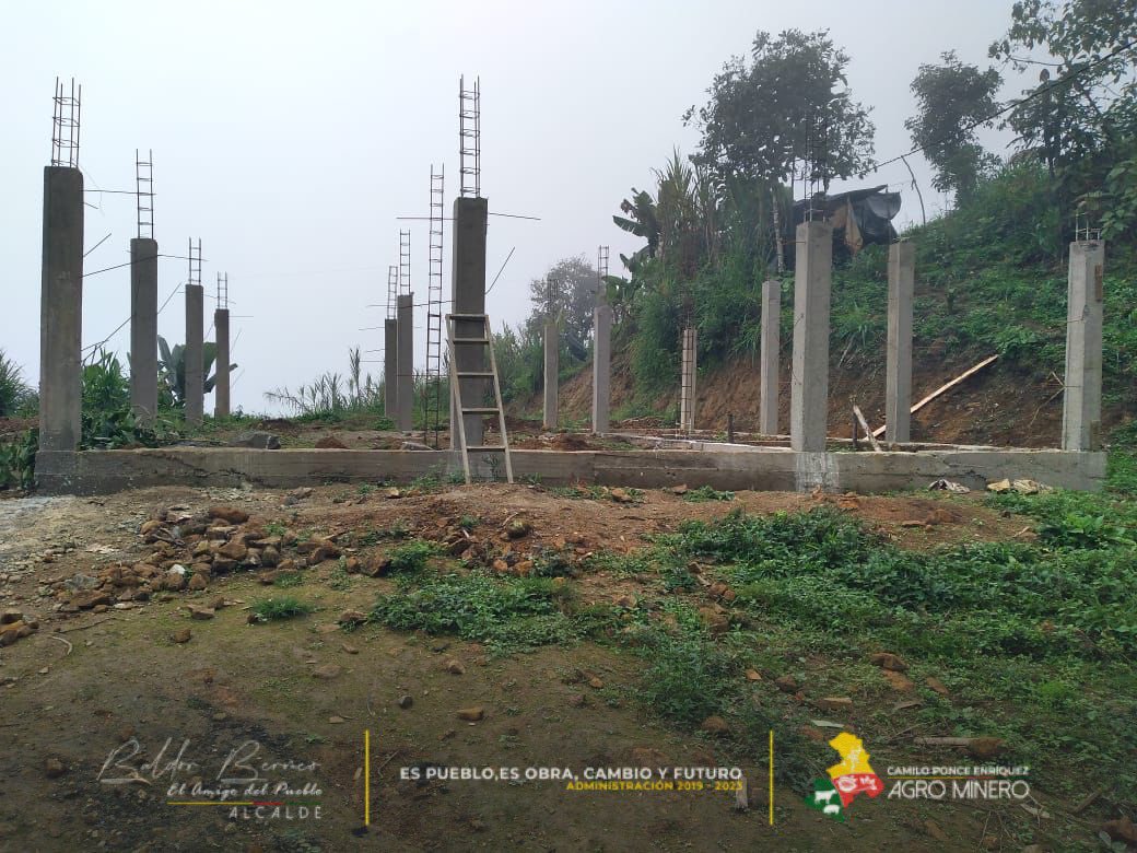 #ElProgreso Gracias al corazón solidario de <a href="/baldor_bermeo/">Baldor Bermeo</a>, la familia Guaman tendrá una casa propia de manera gratuita, todo impulsado por el proyecto Mi Casa con Baldor. 

@InclusionEc