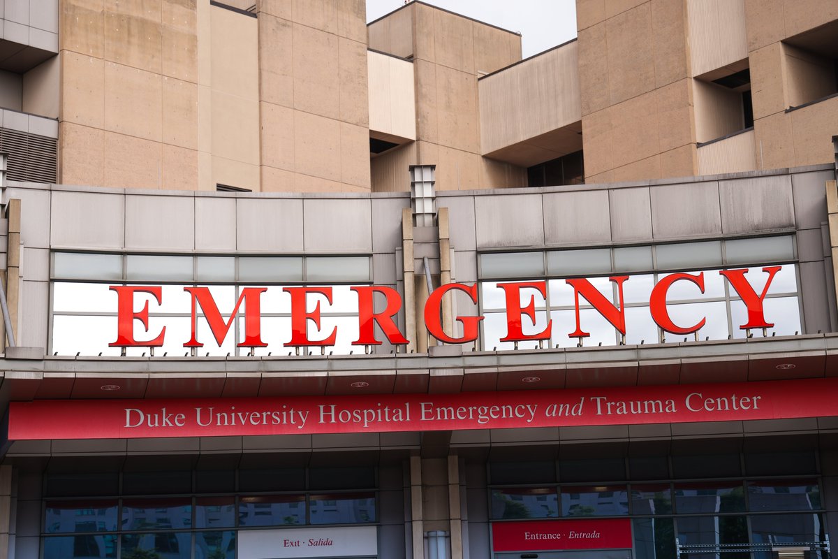 In our first year as a department, #DukeEM has debuted at #20 in NIH funding among US medical school emergency medicine departments, according to the 2022 Blue Ridge rankings! Congratulations to all of our researchers on this fantastic achievement. duke.is/46fpb