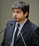 NP__Oficial's tweet photo. 🚨 Política:
🇧🇷 Governo: l Deputado Felipe Camozzato (Novo-RS) quer proibir governo Lula de se chamar governo Lula. https://t.co/oXjaJ4Qto8