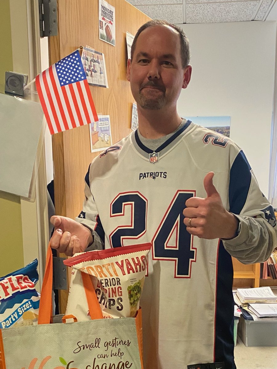 DevineMillimet's tweet photo. It's Super Bowl FunDay at the Manchester office today. Bill won our fall contest, predicting the teams that would advance to the Super Bowl. Here he is with party snacks winnings. Julie, like many of us, dug right into that cake. Go, favorite team! #superbowl #lawfirm https://t.co/ICftWzQNLd