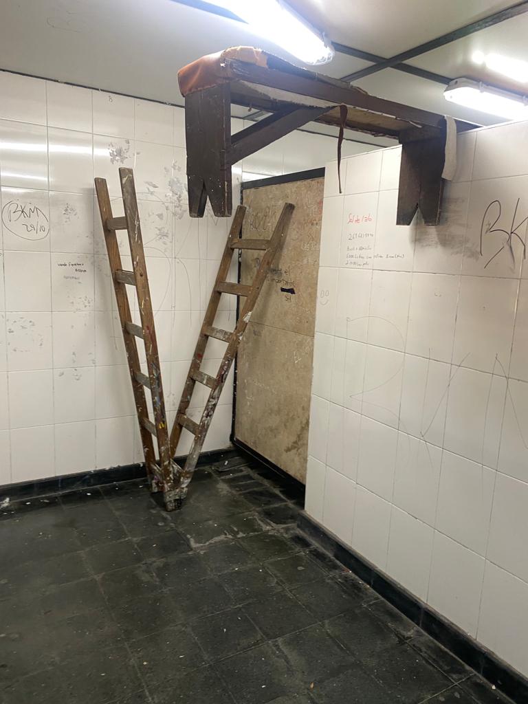 marianoaguero_'s tweet photo. @bjs_alejo2 a veces entrabas al baño y encontrabas arte https://t.co/Zi1JS7c7TS
