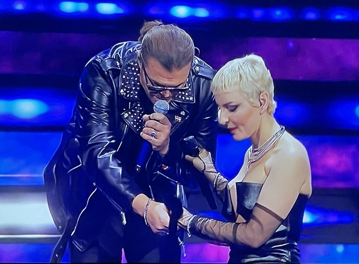 Emilyinpathos's tweet photo. In coma cose #Sanremo2023 https://t.co/3kWRS3Vgpn