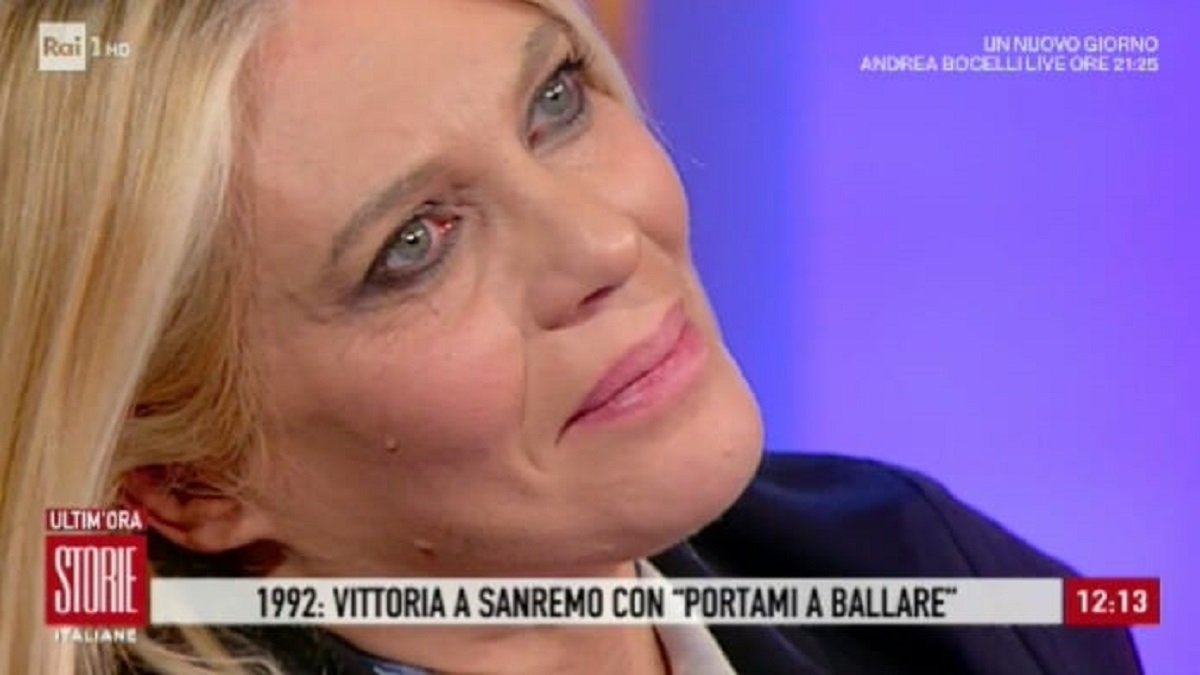 yleniaindenial1's tweet photo. IL MAESTRO BEPPE VESSICCHIO
DESTINAZIONE PARADISO
LA VOCE DI ARISA 

#Sanremo2023 https://t.co/BKayq9ktyP