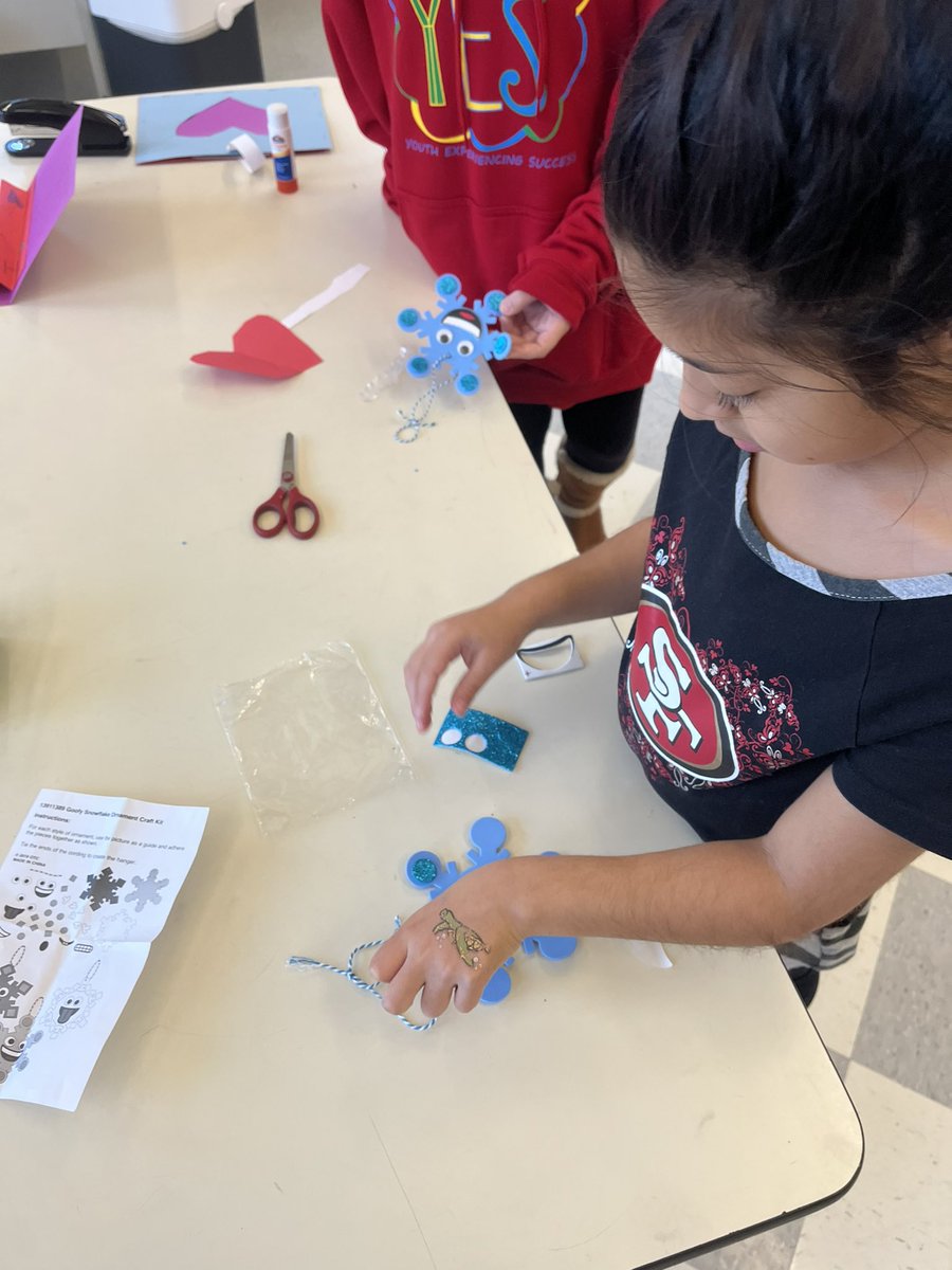 Key YES Club (@keyesclub) on Twitter photo What better way to show some love than to put it in writing!! Even had some time to create some winter decorations. <a href="/APS_ProjectYES/">Project Y.E.S.</a> <a href="/EscuelaKeyAPS/">Escuela Key Elementary</a> <a href="/APSKEYPE/">Key P.E. Team</a> <a href="/MrKingMikey/">Mr. Mikey</a> What better way to show some love than to put it in writing!! Even had some time to create some winter decorations. <a href="/APS_ProjectYES/">Project Y.E.S.</a> <a href="/EscuelaKeyAPS/">Escuela Key Elementary</a> <a href="/APSKEYPE/">Key P.E. Team</a> <a href="/MrKingMikey/">Mr. Mikey</a>