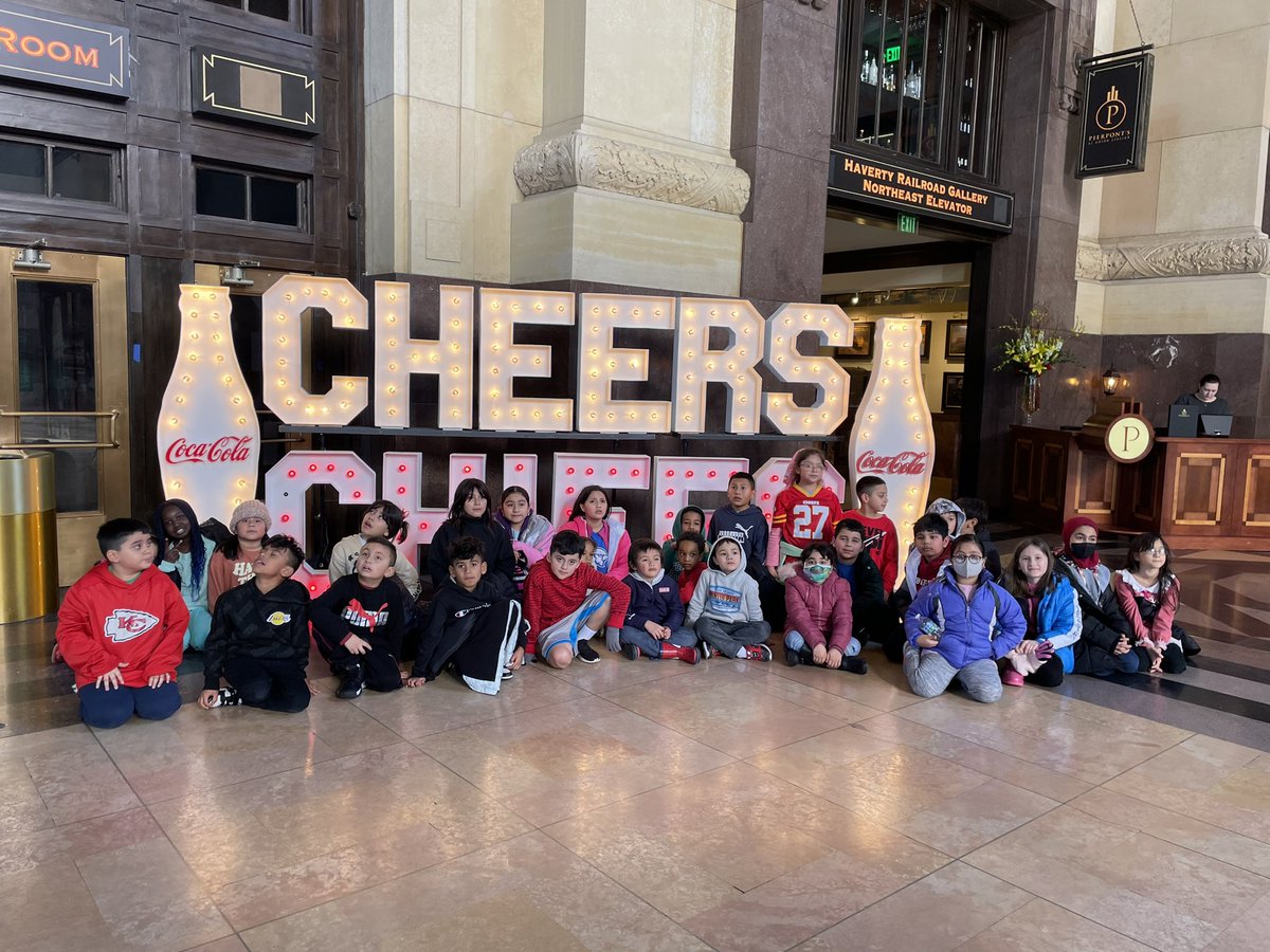 cdolsky's tweet photo. After ice skating our @MHPatriot ELD family had to stop by &amp; see the Chiefs displays!  Thank you @LibertyEdFdn for giving our kiddos an experience they won't forget! #sharethegoodLps  @LIBERTYSCHOOLS https://t.co/OeRSt1jvlB
