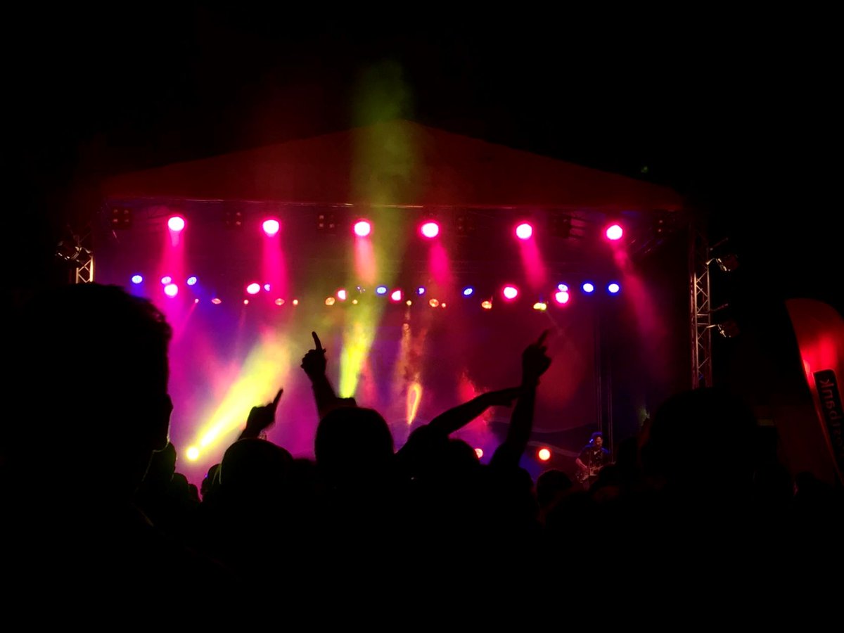 bluoceanrising's tweet photo. What's a bucket list live show you want to see?
.
.
.
#liveshows #concert #music #liveentertainment #conerts #goodtimes #bucketlist #memories #showtime #fun https://t.co/B1wBjLBNbg