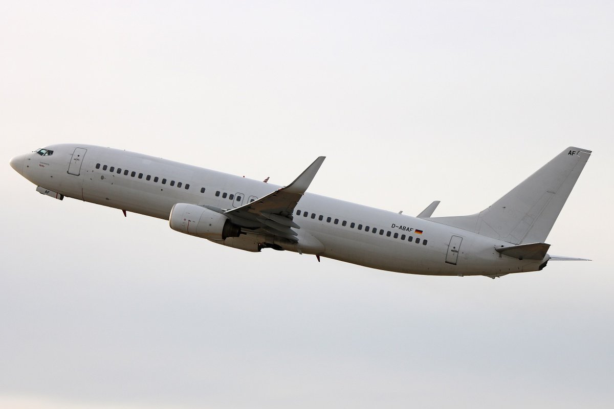 AvSourceNews's tweet image. #NEWS | This week saw KlasJet bolster its ACMI offering by adding eight more Boeing 737-800s to its fleet, available for lease. 

Read more at AviationSource!

aviationsourcenews.com/airline/klasje…

#KlasJet #Boeing #B738 #AvGeek