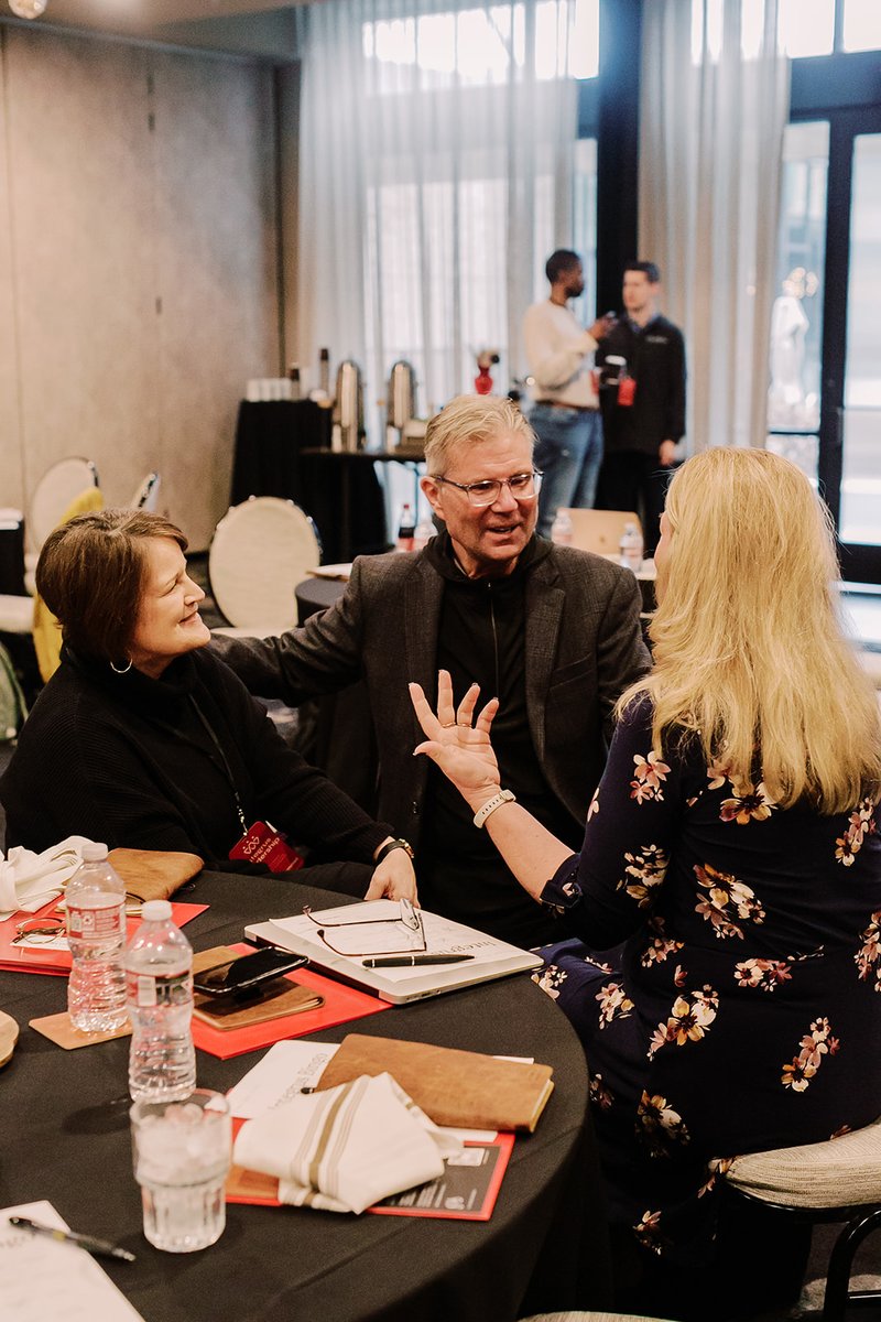 LeadwithLyle's tweet photo. As a remote team, rarely are we all together. We started the year with an in-person training for our coaches & our staff. As you are pouring into others outside of your organization, don’t underestimate the value of pouring into those running alongside you.
#integrusleadership https://t.co/dRPuTMkO3v