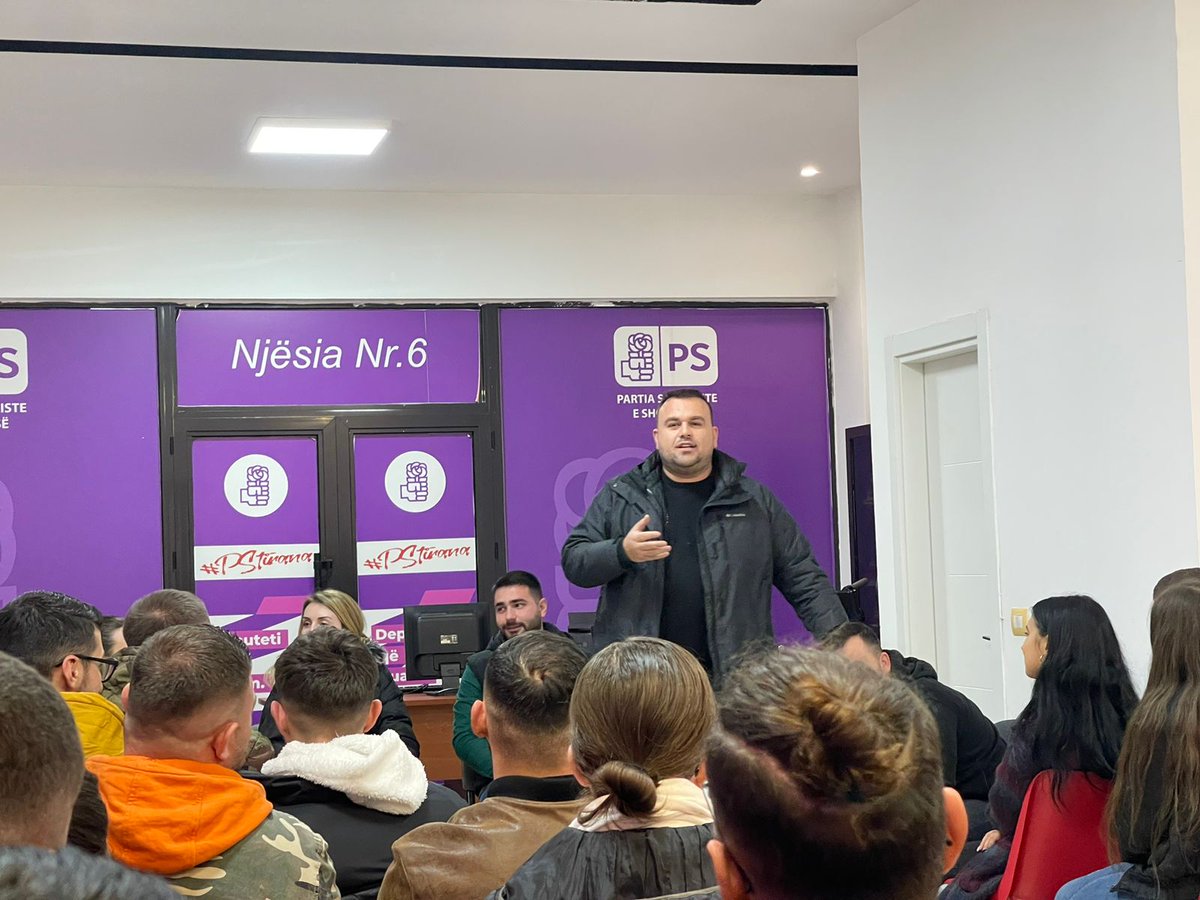UedaKaci's tweet photo. #27hapa27njesi
Asambleja e forumit me të rinjtë e Njësisë 6 🙌🏻💜
Gati per fitoreee🌹❤️
#frestirane #EVteam
#herionrrapaj @glindxhet_madhi @Njesia6 @erindibejko @KJazexhiu @adadeni123 @erionveliaj https://t.co/Cyj14b3bcd