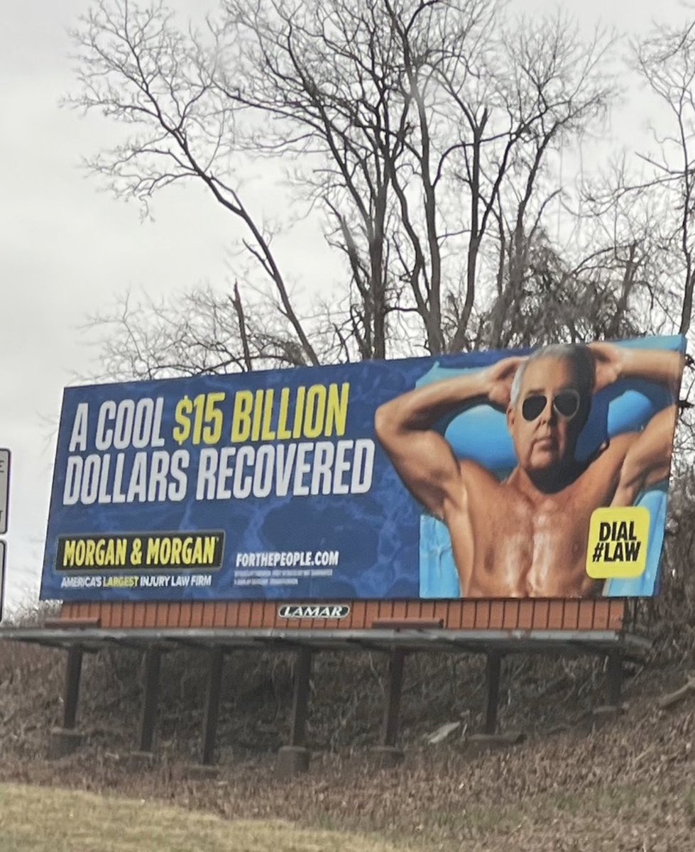 zbird4135's tweet photo. Best use of a Billboard in Pittsburgh History. This dude ain’t losing. #Jacked #Supportseniorcitizens #Pittsburgh #Billboard @greenfieldpod https://t.co/9NwNthuxFB