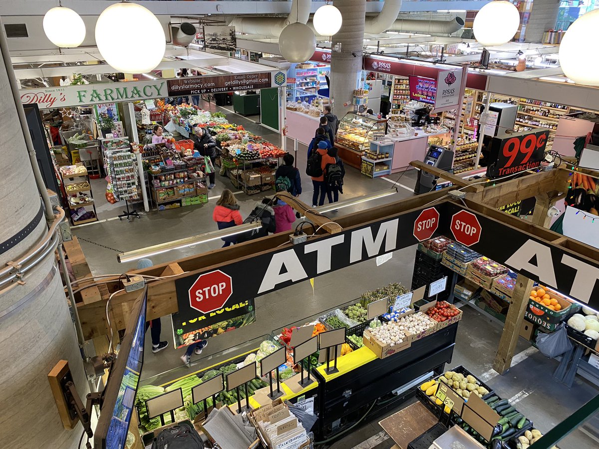 ecobrien6's tweet photo. We also got a chance to check out the Hamilton’s Farmer’s Market and the @HamiltonLibrary! @stjsces https://t.co/61Vq4YmT63