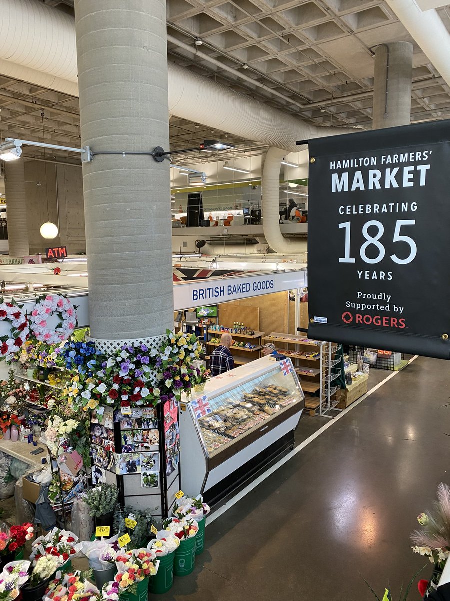 ecobrien6's tweet photo. We also got a chance to check out the Hamilton’s Farmer’s Market and the @HamiltonLibrary! @stjsces https://t.co/61Vq4YmT63