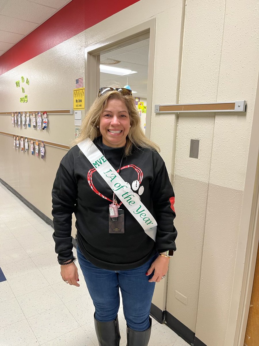 c_maldonado_1's tweet photo. So PROUD of our 2023 Educators of the Year!!! #MVEignited🔥 #BeTheLight💡@NISDMeadowVill @LundquistJess https://t.co/5yGQzSA7Tp