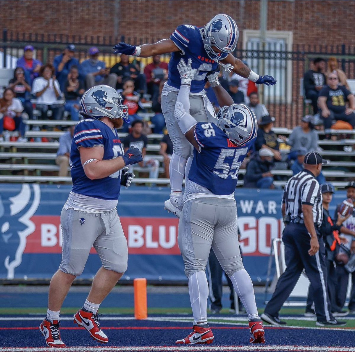 Ezra Carter (@ecarter2024) on Twitter photo After a great conversation with <a href="/LindseyLamar5/">Lindsey Lamar</a> I’m extremely grateful to receive my first D1 offer from Howard University!!🔵🔴 #AGTG <a href="/AnthonyZehyoue/">Anthony Zehyoue</a> <a href="/TorreySmithWR/">Torrey Smith</a> <a href="/MarylandVarsity/">Maryland Varsity</a> <a href="/PrepRedzoneMD/">Prep Redzone Maryland</a> <a href="/RivalsFriedman/">Adam Friedman</a> After a great conversation with <a href="/LindseyLamar5/">Lindsey Lamar</a> I’m extremely grateful to receive my first D1 offer from Howard University!!🔵🔴 #AGTG <a href="/AnthonyZehyoue/">Anthony Zehyoue</a> <a href="/TorreySmithWR/">Torrey Smith</a> <a href="/MarylandVarsity/">Maryland Varsity</a> <a href="/PrepRedzoneMD/">Prep Redzone Maryland</a> <a href="/RivalsFriedman/">Adam Friedman</a>