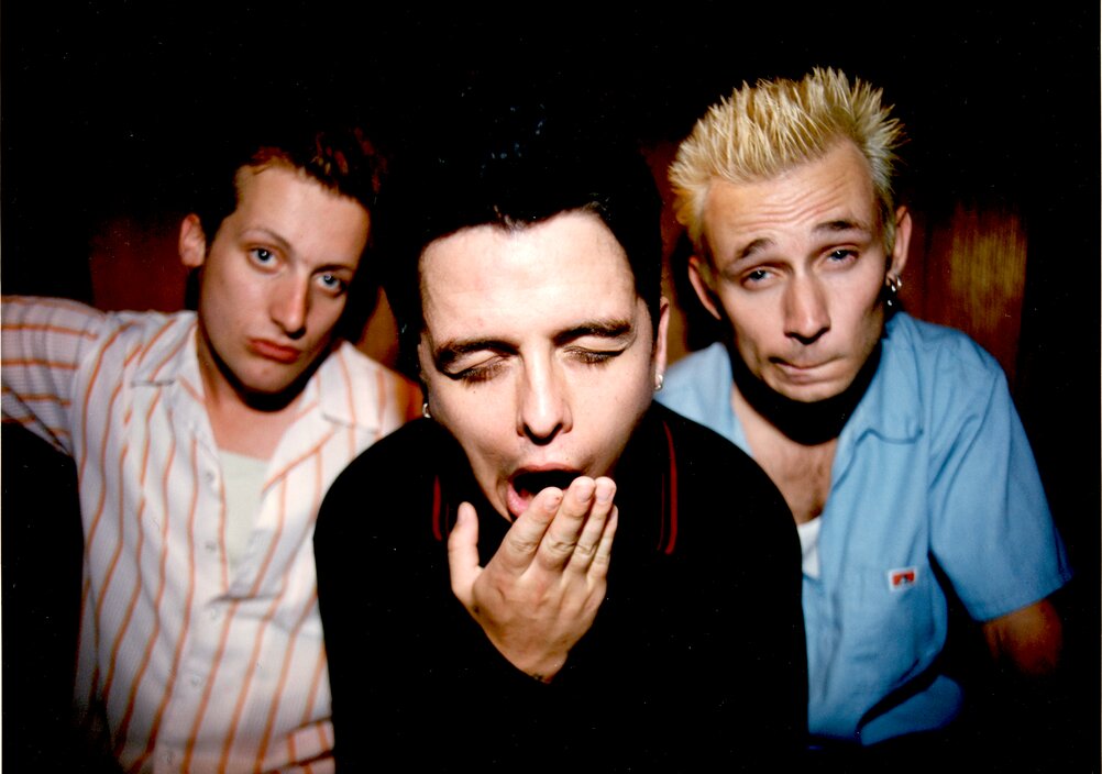 Heyyyooooooooo!! We're dipping back into our alter ego, The Nimrods Podcast, to talk some Green Day and cover the band's extremely cool 25th anniversary edition of 'Nimrod.' 

bestgoodbandpod.buzzsprout.com/261289/1222367…