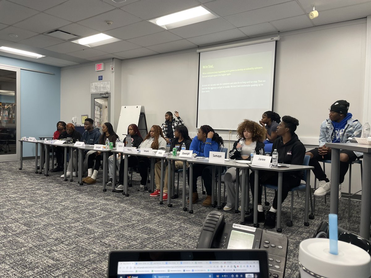 LakeParkBSU's tweet photo. Closed out the week with another round of staff luncheons at WC. We hope to continue these conversations with all staff &amp; see positive change! (Shout out to our senior member Alexis for making some delicious cheesecake cones!) 🎉 #WeAreLakePark https://t.co/BpgWMqY7La
