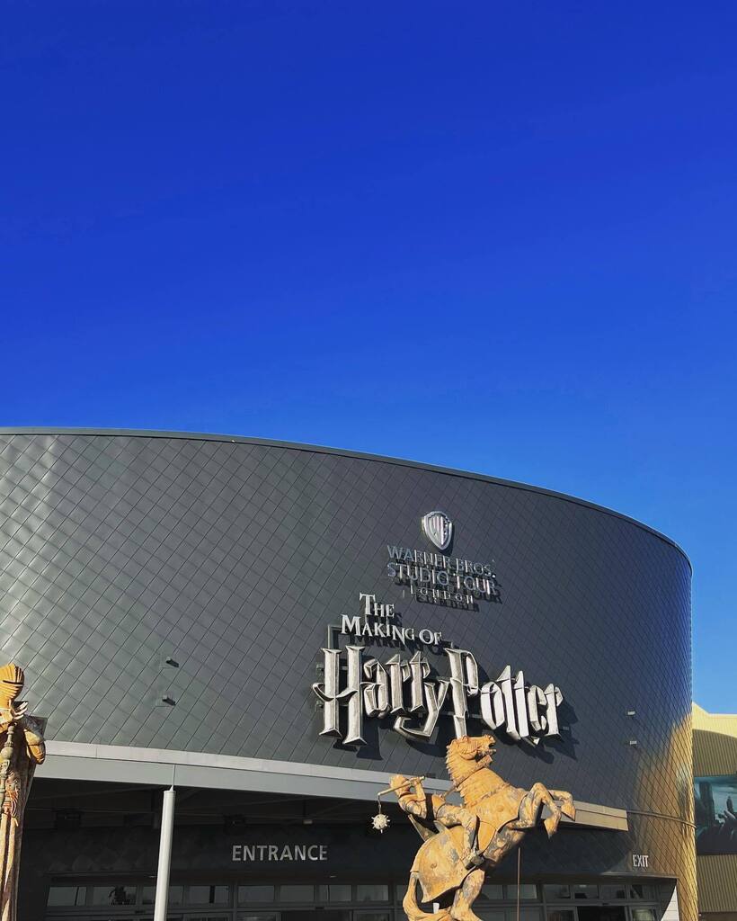 Lipkens's tweet photo. Voor de fans, geweldige aanrader! 😊 Harry Potter Studios Londen 
@harrypotterfilm 
#wbstudiotour #harrypotter #potterhead #london #watford https://t.co/Qh0uZERqdA https://t.co/jGy8XibLHK