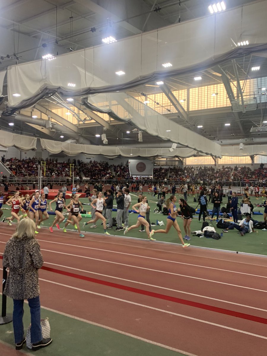 app_athletes's tweet photo. 2023 BU David Hemery Valentine Invitational. Boston University Track &amp; Tennis Center. 
1 mile F - first and second heat https://t.co/15GJ9o285x