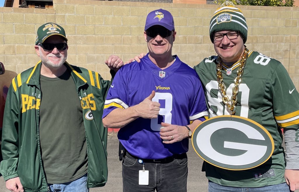 A <a href="/DVUSD/">Deer Valley Unified School District</a> Rose between two <a href="/DVprintservices/">Deer Valley Print Services</a> PrintShop Thorns.