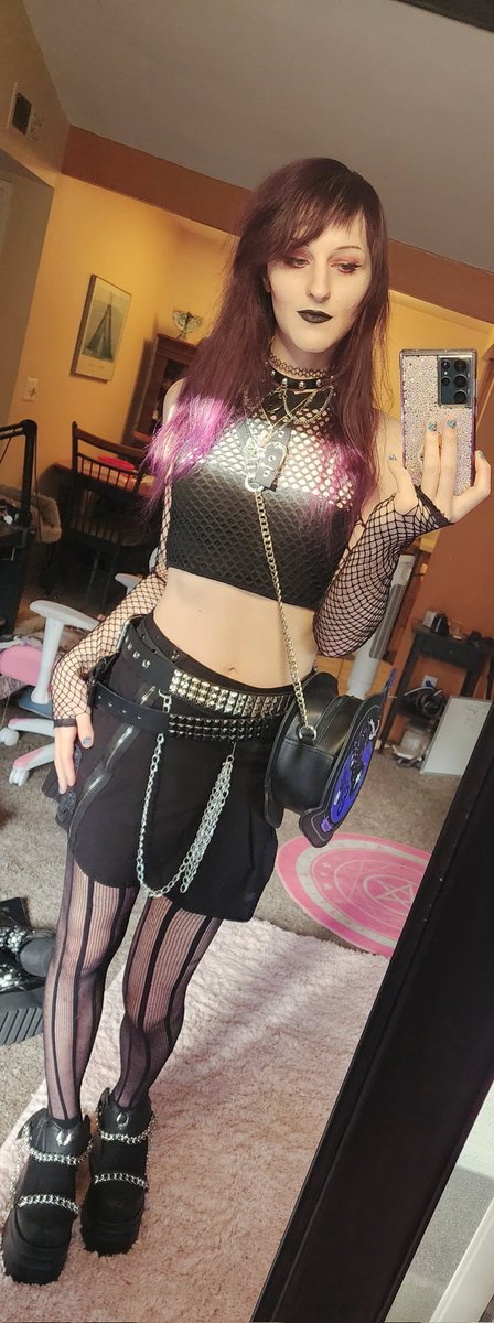 demongirl sora tweet media