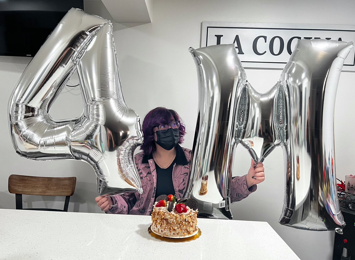 BeanNotHere's tweet photo. THANK YOU FOR 4 MILLION SUBSCRIBERS!!! <333 https://t.co/QhQzEva94e