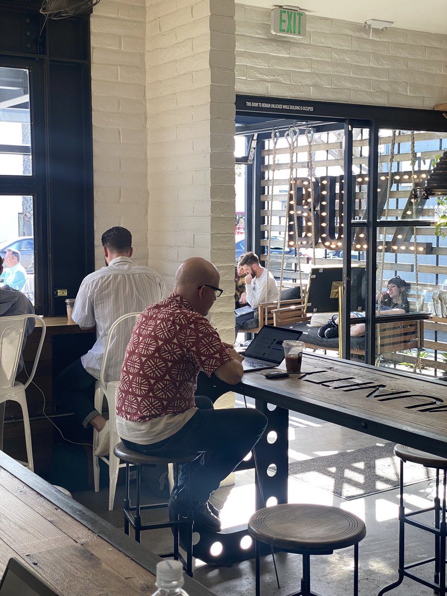 Coffee with <a href="/notthefakeSVP/">Scott Van Pelt</a> this morning ☕️