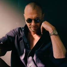 SalvOasi's tweet image. #BiagioAntonacci ci sono 2 o 3 canzoni tue che sono capolavori @BiagioAntonacci! Ogni volta che le riascolto mi viene da cantare come un ragazzino!!!