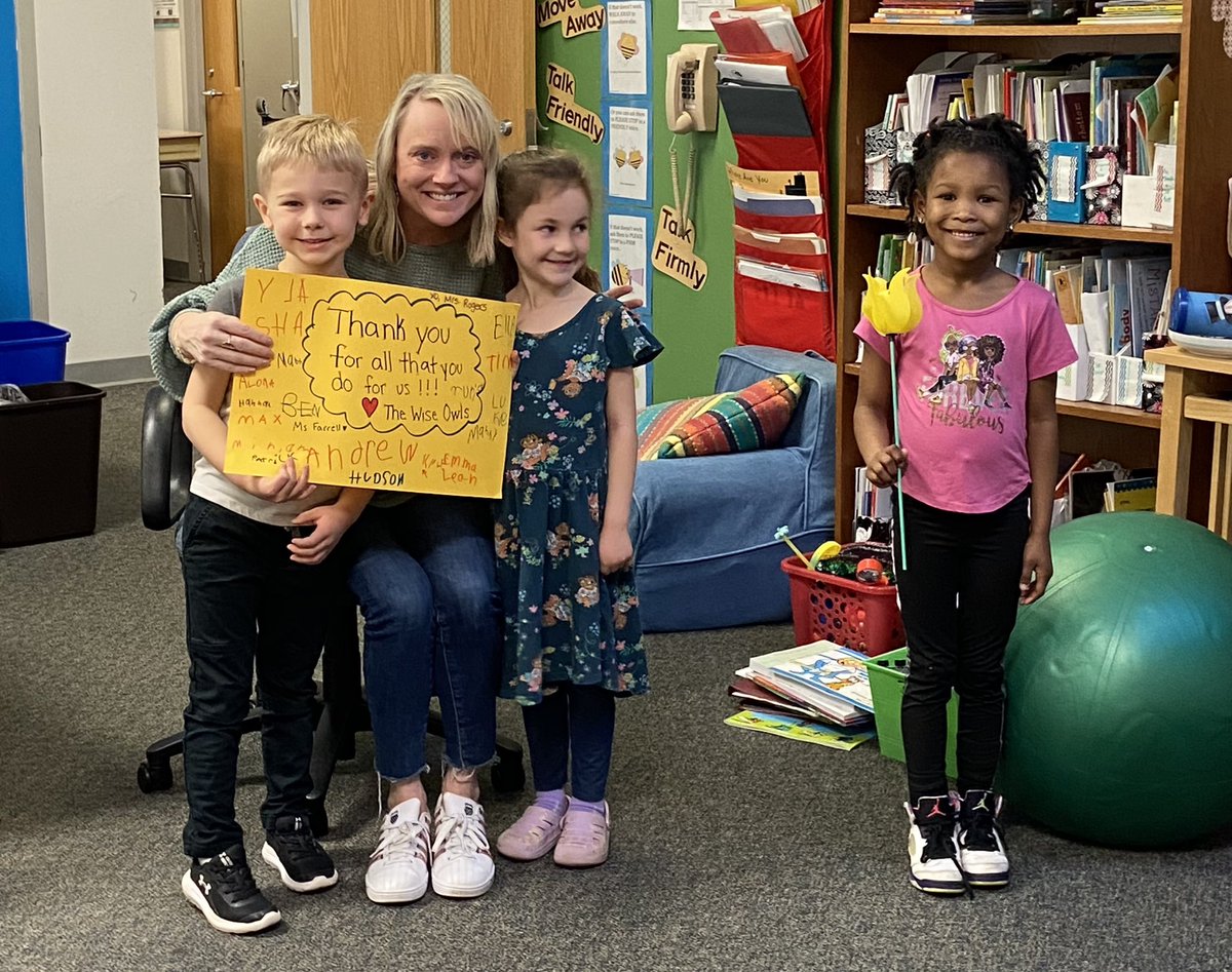 hrogers6moldova's tweet photo. The #KinderColts focused on kindness this week in Second Step. Next we put our learning into practice by celebrating our Guidance Counselors. #GuidanceCounselorsWeek. @MiddleCreekES @lisbethfillard https://t.co/O0NIe5TIFG