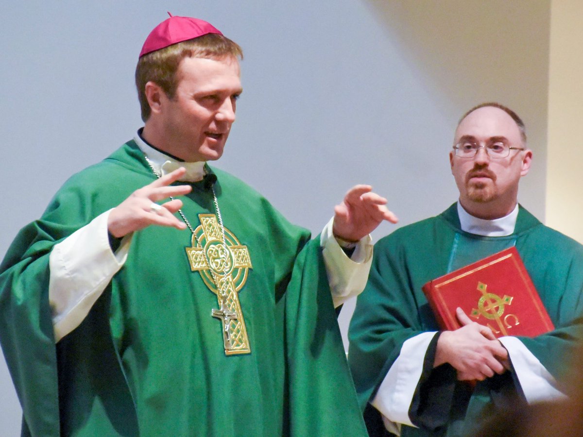 lmillerSV's tweet photo. “Prayer is our weapon. It can change everything,” said Bishop Oleksandr Yazlovetskiy, auxiliary bishop of Kyiv-Zhytomyr in Ukraine. In Washington recently for meetings, he stayed at St. Joseph Church in Herndon and celebrated Mass there. https://t.co/rdTMv1RxJO https://t.co/i1aHYb6f38