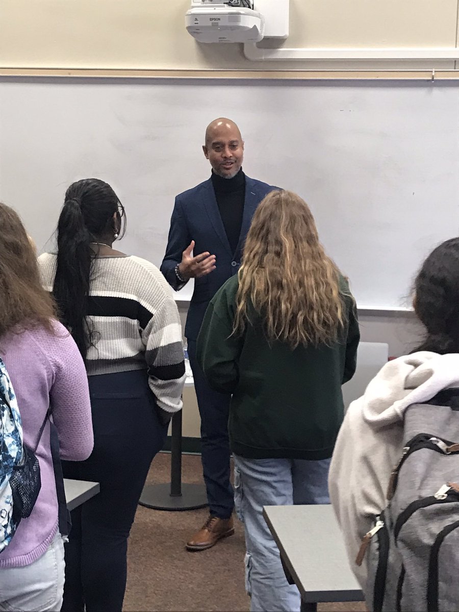 CVSocialStudies's tweet photo. A day we will never forget.  Our new friend @KeithBeauchamp inspired teachers and students alike.  If you haven’t seen the movie Till make time for it.  A beautiful work of Artivism (activism through art).  @FlyCVEagles https://t.co/PBcKu05DnN