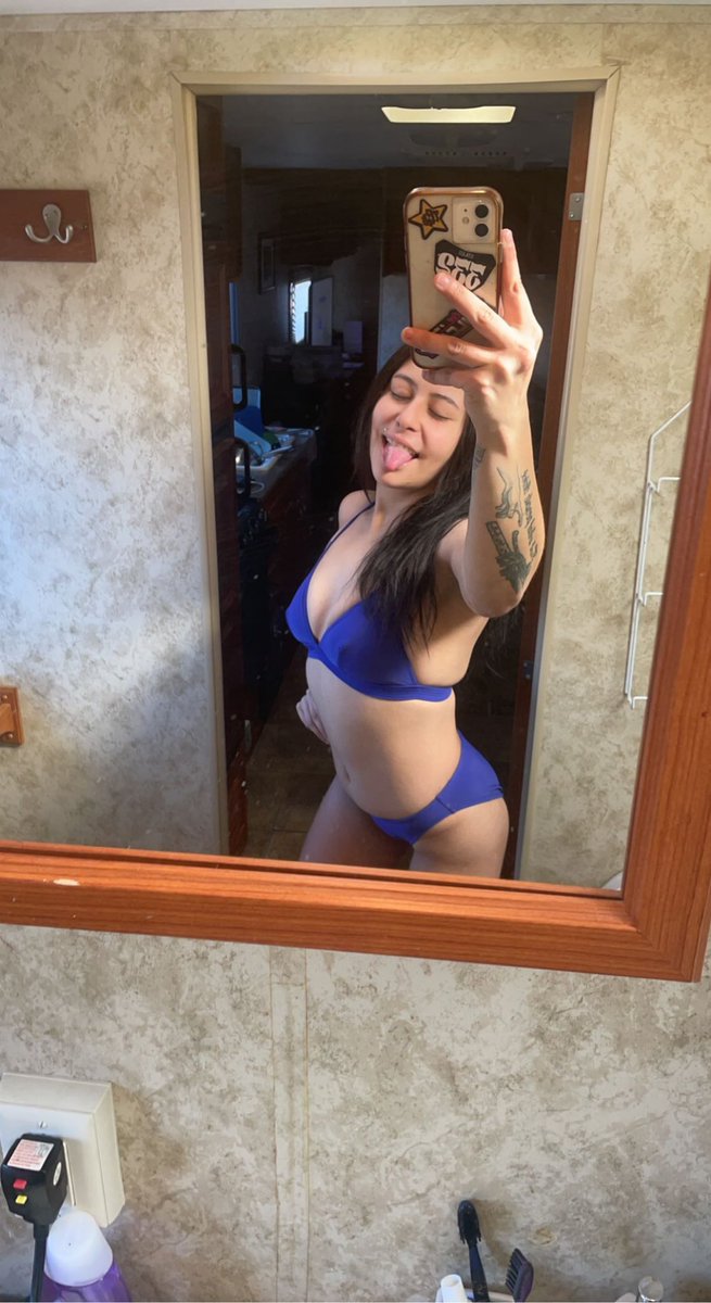 erikabranson3's tweet photo. Someone come watch me play with my pussy 🔥🫶🏼💦 

https://t.co/by55lWiHrQ https://t.co/RTjLwpLrNh