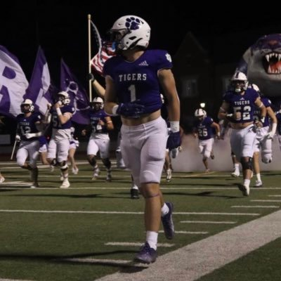 NwGaFootball's tweet photo. '23 Season POY Watchlist 

Talan Shirey 
WR/CB
Darlington Tigers 
@TalanShirey https://t.co/x1WRSxoORZ