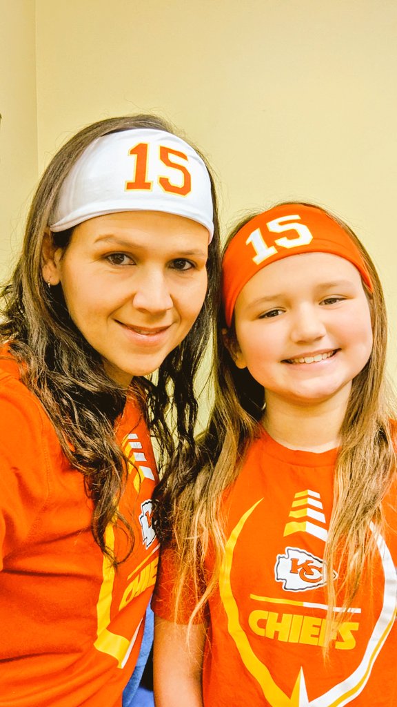 Superbowl weekend! Red Friday! <a href="/KCPS_FLA/">KCPS FLA</a> #KCPScheersForTheCHIEFS