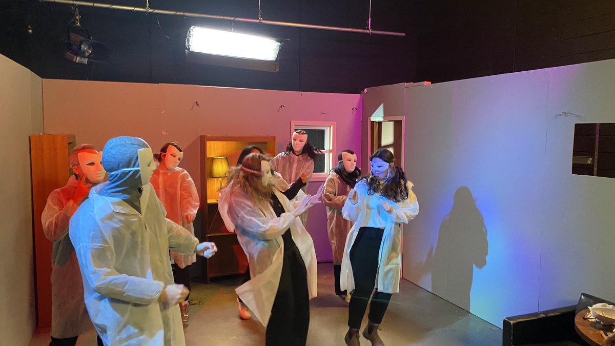 jimfinn's tweet photo. Two firsts @PrattInstitute today: taught a class (partly) in a mask. And got my first textile assignment back (thanks to #helloloom for the kit) https://t.co/HDLkg4jZNB