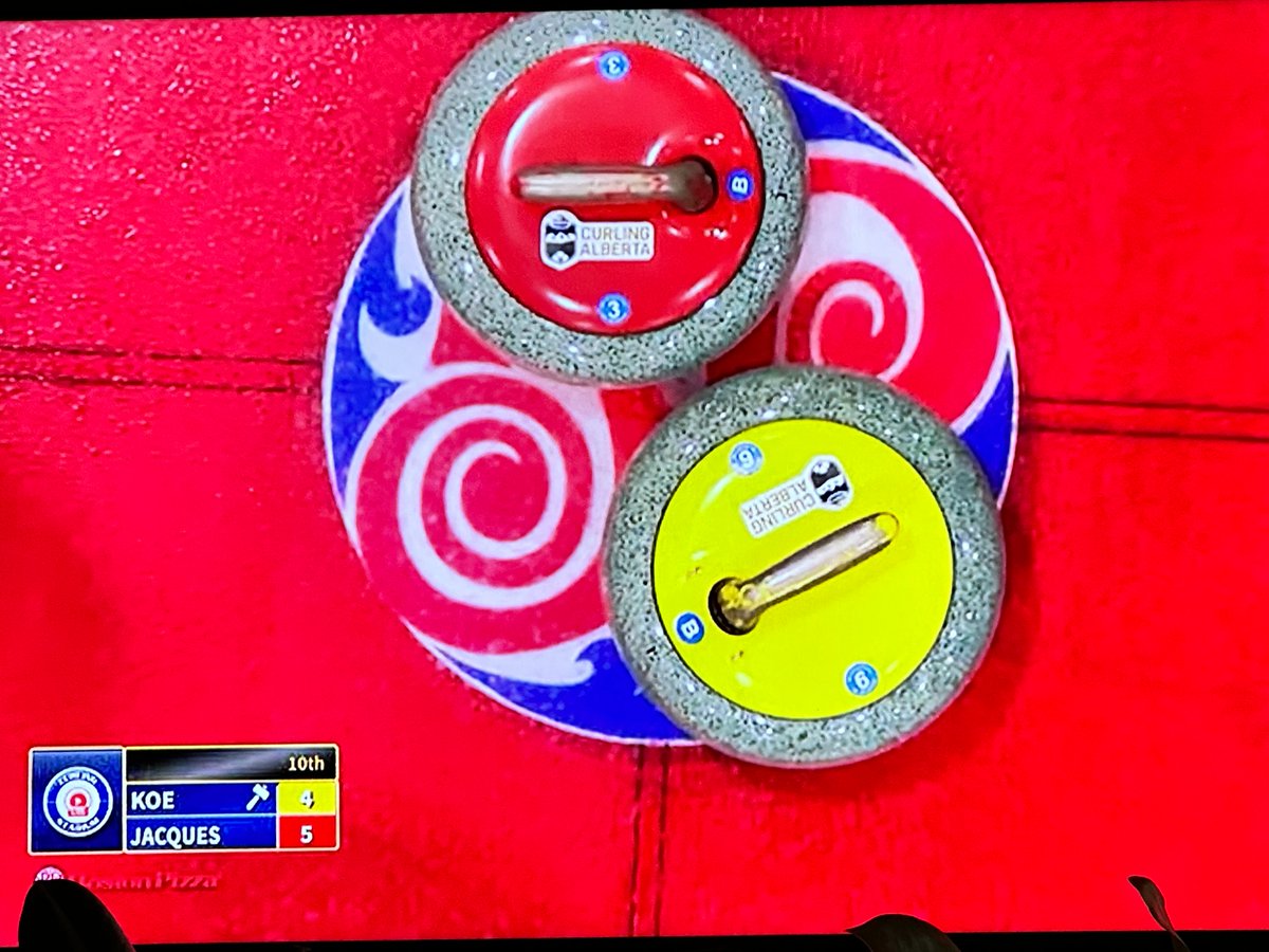 "That's clearly red... if that's the pin hole we're lookin' at."

Wow, what a 10th end. Yellow gets the call.