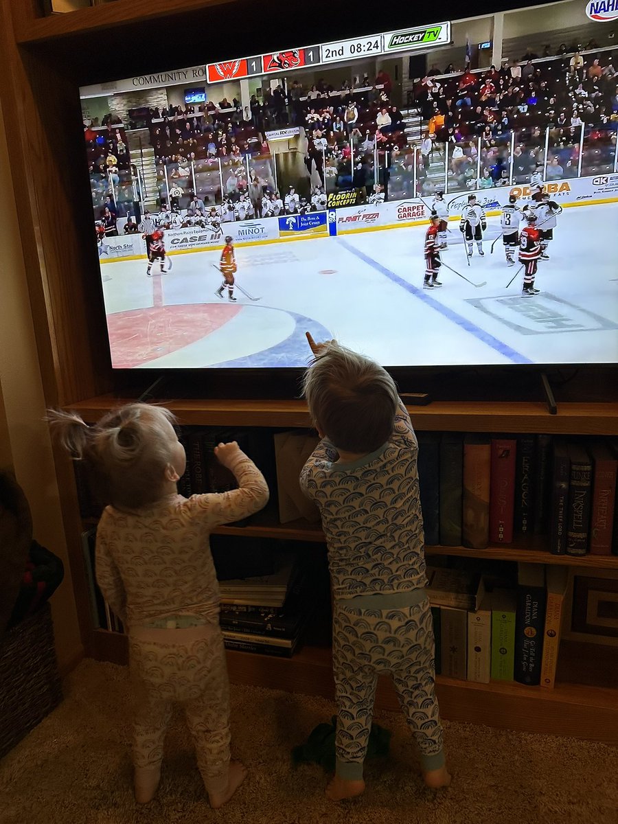 Tiffany Langer tweet media